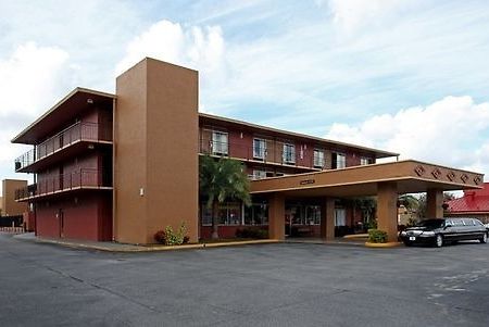 Travelodge By Wyndham Orlando At Heart Of International Drive Exterior foto